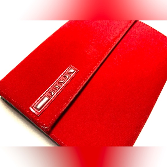 PRADA VINTAGE POCONO NYLON SPORT WALLET - Picture 2 of 15